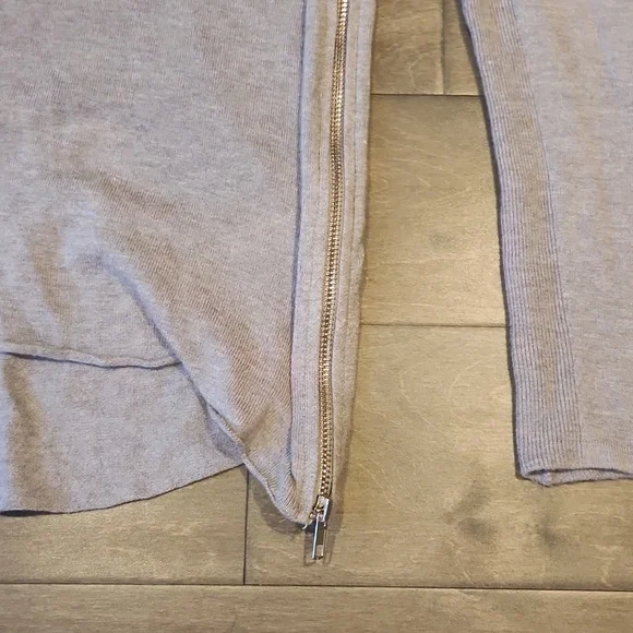 Vici Cashmere Zip Sweater Heather Gray Size Medium - Picture 3 of 4
